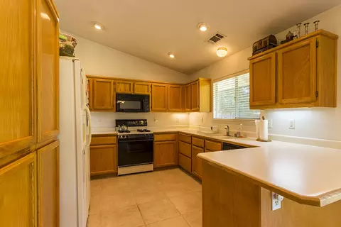 3305 Forest Homes Dr, Redding, CA 96002 photo 3