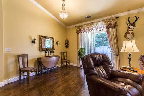 3521 Laramie St, Redding, CA 96002 photo 6