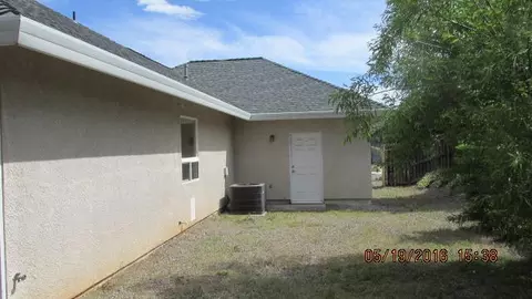 1014 Rollingview Dr, Redding, CA 96003 photo 4
