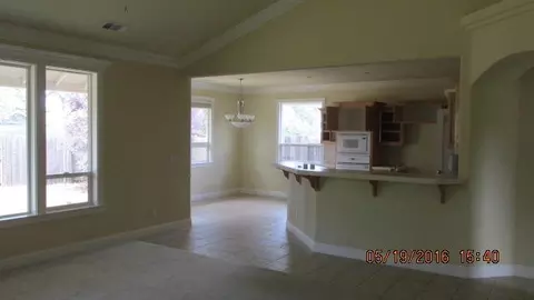 1014 Rollingview Dr, Redding, CA 96003 photo 8