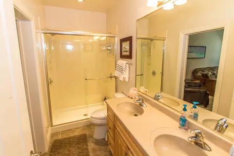 17878 Lake Dr, Lakehead, CA 96051 photo 14