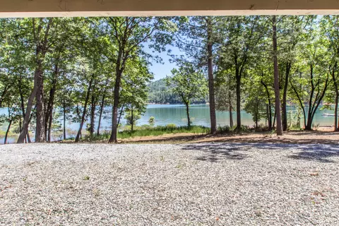 17878 Lake Dr, Lakehead, CA 96051 photo 2