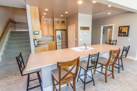17878 Lake Dr, Lakehead, CA 96051 photo 7