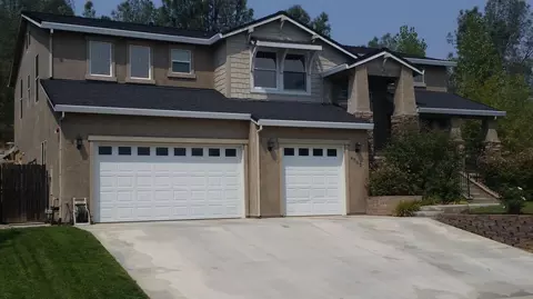 4532 Nantucket Dr, Redding, CA 96001 photo 1