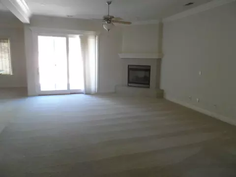 4532 Nantucket Dr, Redding, CA 96001 photo 2