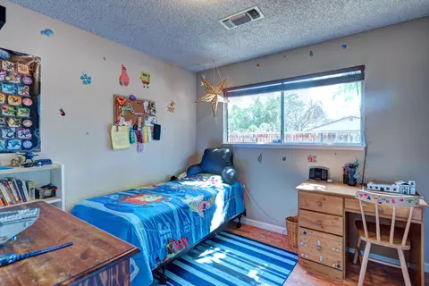 2464 Capella St, Redding, CA 96002 photo 12