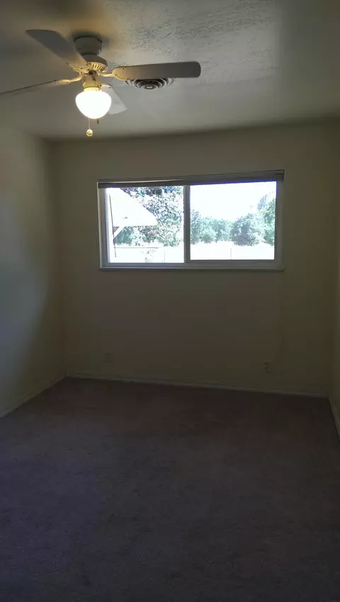 2153 Glengary Dr, Redding, CA 96001 photo 20