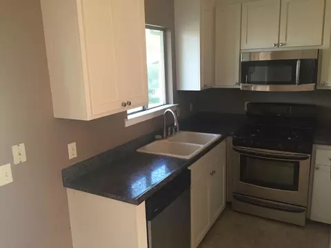 831 Partridge Dr, Redding, CA 96003 photo 4