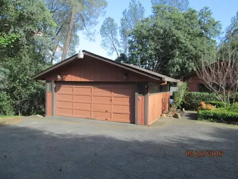 15871 Ganim Ln, Redding, CA 96001 photo 3
