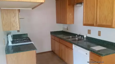 3982 Meteor St, Redding, CA 96002 photo 4