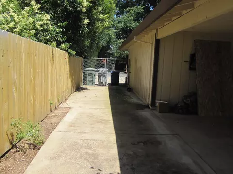 3440 Riverview Dr, Redding, CA 96001 photo 12