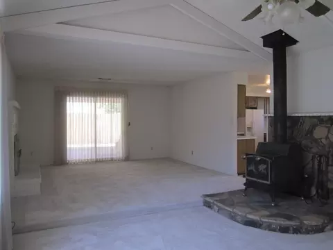 3440 Riverview Dr, Redding, CA 96001 photo 5