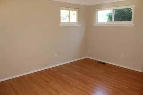 3270 Cockerill, Redding, CA 96002 photo 8