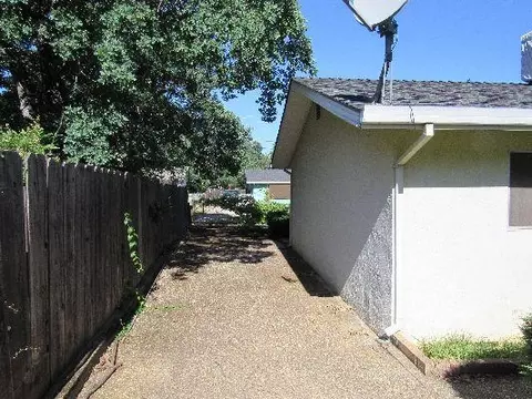 2325 Windy Way, Redding, CA 96002 photo 25