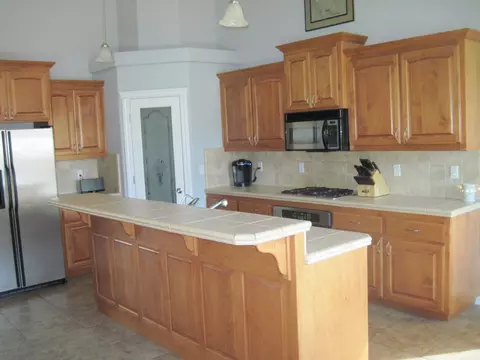 2150 Cadjew St, Redding, CA 96003 photo 8
