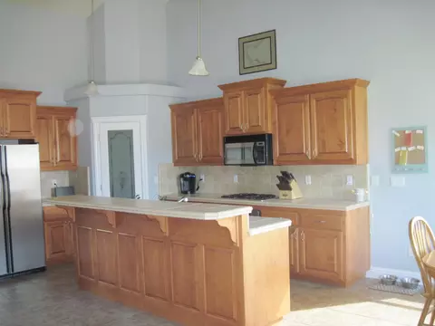 2150 Cadjew St, Redding, CA 96003 photo 7