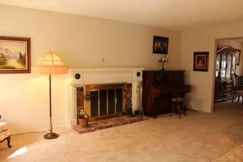 544 Terrace Dr, Redding, CA 96002 photo 4