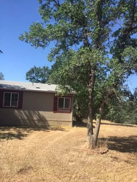 1030 Henry Moore Ln, Redding, CA 96003 photo 4