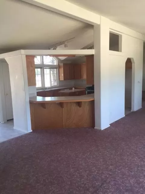 1030 Henry Moore Ln, Redding, CA 96003 photo 5