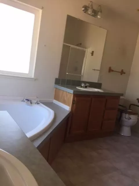 1030 Henry Moore Ln, Redding, CA 96003 photo 6