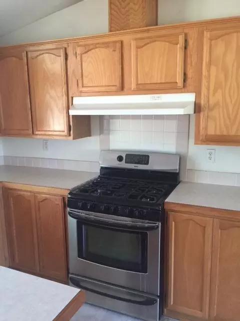 1030 Henry Moore Ln, Redding, CA 96003 photo 8