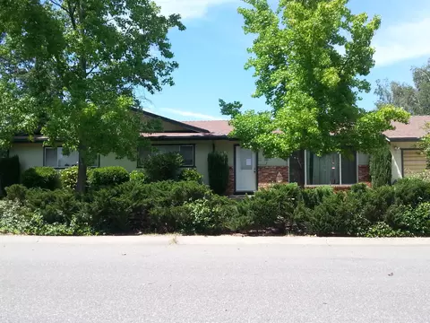 532 Estate St, Redding, CA 96002 photo 1
