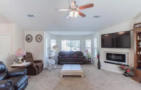 7237 Legacy Ct, Redding, CA 96001 photo 2