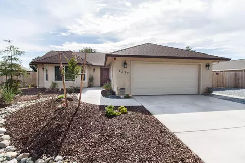 7237 Legacy Ct, Redding, CA 96001 photo 1