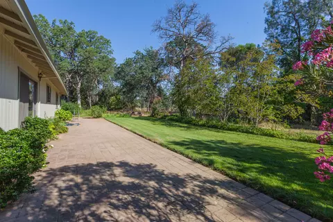 7480 Fiesta Way, Redding, CA 96002 photo 36