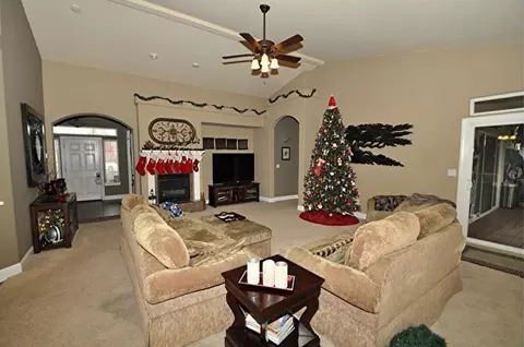 2335 Columbia Way, Redding, CA 96003 photo 4