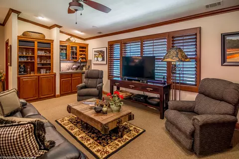 2525 Clara Ct, Redding, CA 96002 photo 16