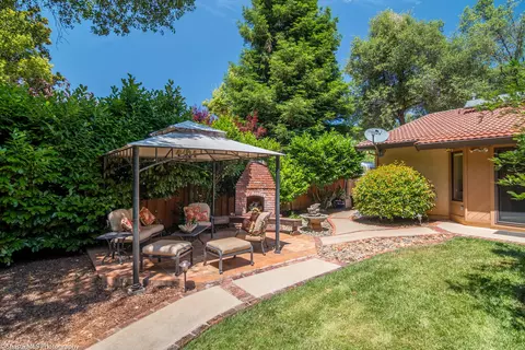 2525 Clara Ct, Redding, CA 96002 photo 27