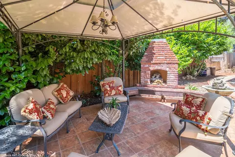 2525 Clara Ct, Redding, CA 96002 photo 28