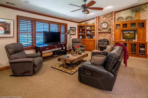 2525 Clara Ct, Redding, CA 96002 photo 15