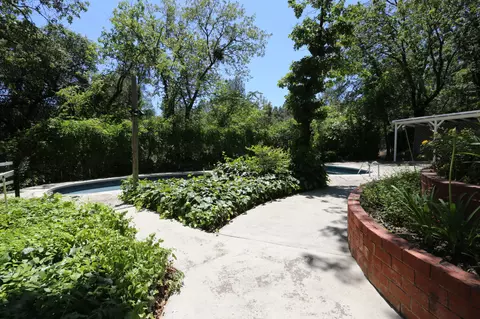 9887 Swasey Dr, Redding, CA 96001 photo 27