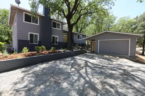 9887 Swasey Dr, Redding, CA 96001 photo 1