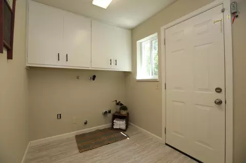 9887 Swasey Dr, Redding, CA 96001 photo 22