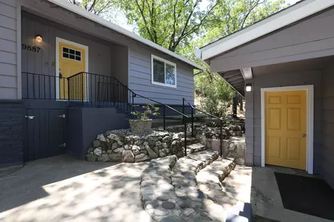 9887 Swasey Dr, Redding, CA 96001 photo 2