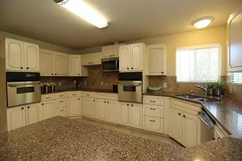 9887 Swasey Dr, Redding, CA 96001 photo 9