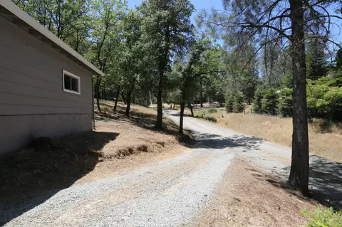 9887 Swasey Dr, Redding, CA 96001 photo 31