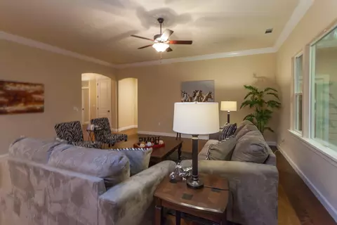 5557 Lexi Ln, Redding, CA 96001 photo 7