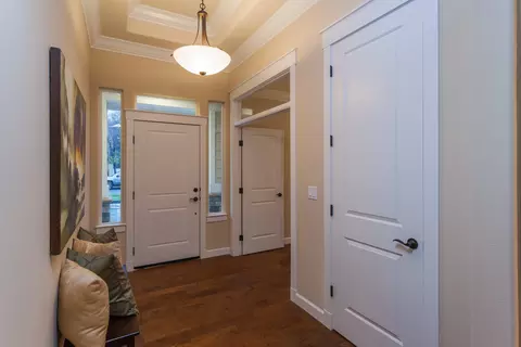 5557 Lexi Ln, Redding, CA 96001 photo 2