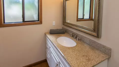1907 Tiburon Dr, Redding, CA 96003 photo 13