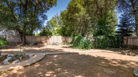 1907 Tiburon Dr, Redding, CA 96003 photo 16
