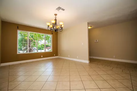 7046 Hermosa Way, Redding, CA 96002 photo 11