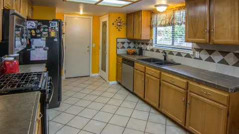 3443 Timbercreek Dr, Redding, CA 96002 photo 6