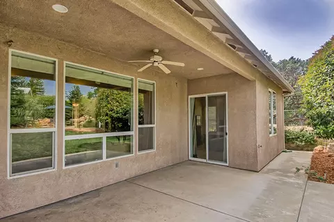 1492 Lakeside Dr, Redding, CA 96001 photo 27