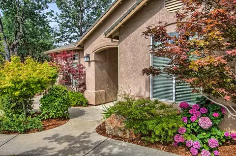 1492 Lakeside Dr, Redding, CA 96001 photo 2