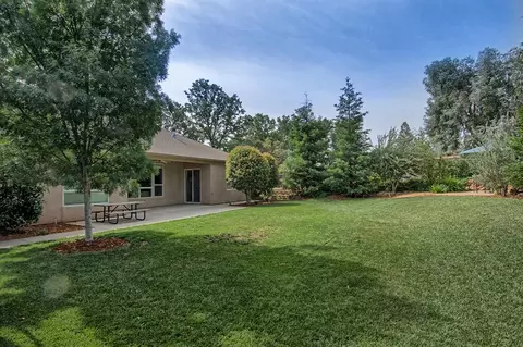 1492 Lakeside Dr, Redding, CA 96001 photo 32