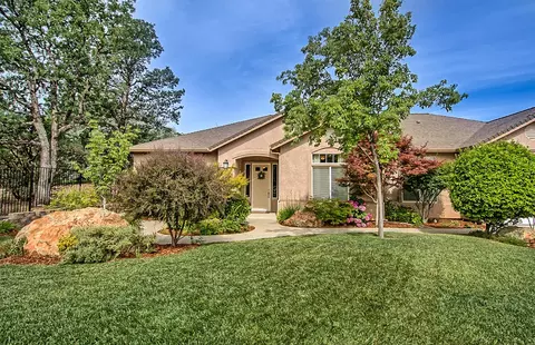 1492 Lakeside Dr, Redding, CA 96001 photo 1